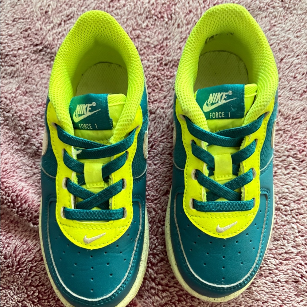 Nike Kids Sneakers - Teal and Neon Yellow